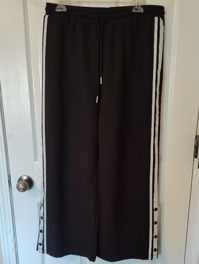HALARA Black Sweatpants with White Side Stripes Large Petite
